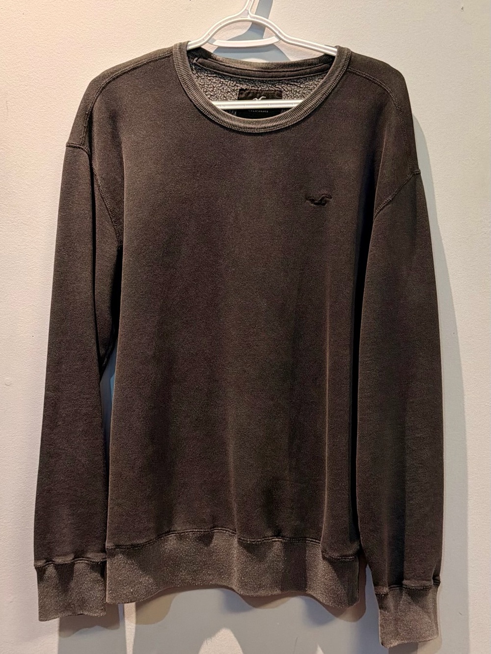 Hollister Men's Crewneck Sweatshirt - Charcoal